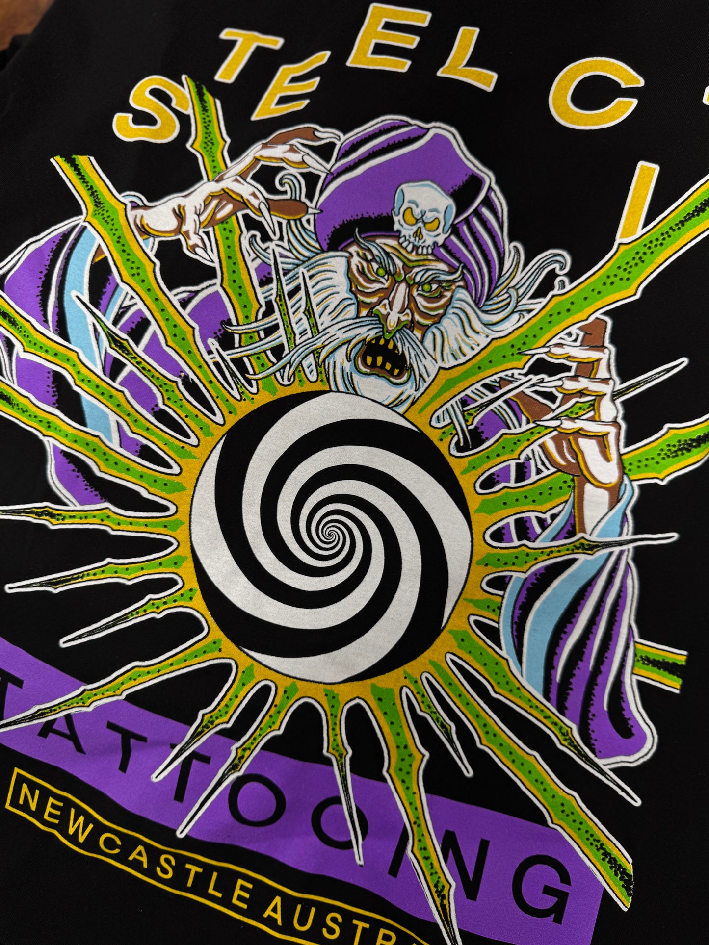 STEEL CITY WIZARD TEE - BLACK